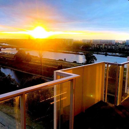 Apartament Z Tarasem I Widokiem Na Odre 브로츠와프 외부 사진