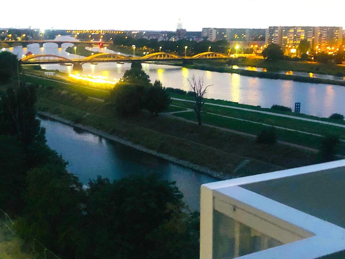 Apartament Z Tarasem I Widokiem Na Odre 브로츠와프 외부 사진